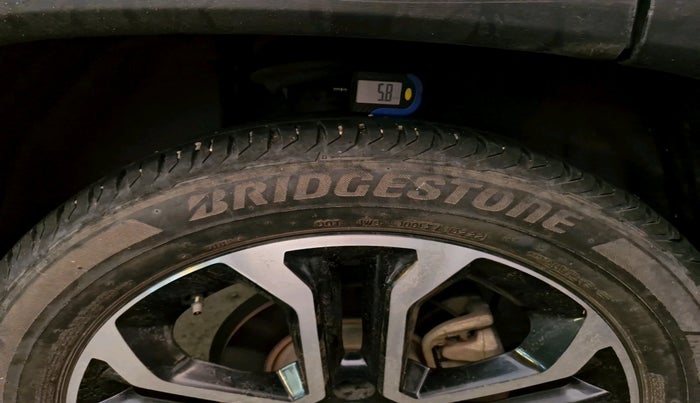 2023 Jeep Compass LIMITED (O) 1.4 PETROL DCT, Petrol, Automatic, 45,902 km, tyre