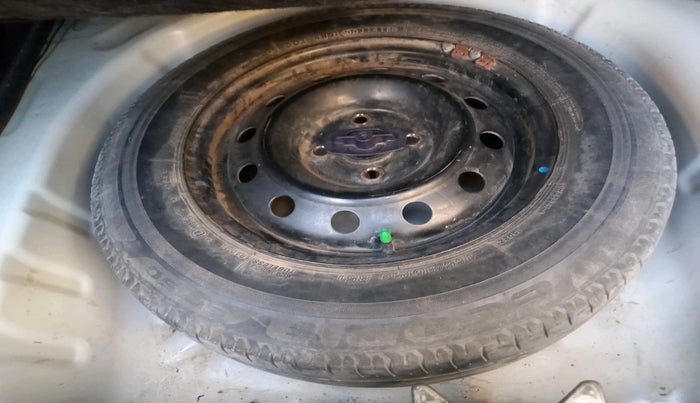 2018 Maruti Dzire VDI, Diesel, Manual, 74,848 km, tyre