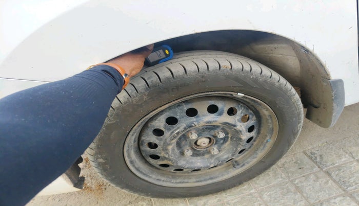 2014 Maruti Wagon R 1.0 VXI, CNG, Manual, 78,574 km, tyre