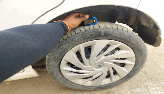 2014 Maruti Wagon R 1.0 VXI, CNG, Manual, 78,574 km, tyre