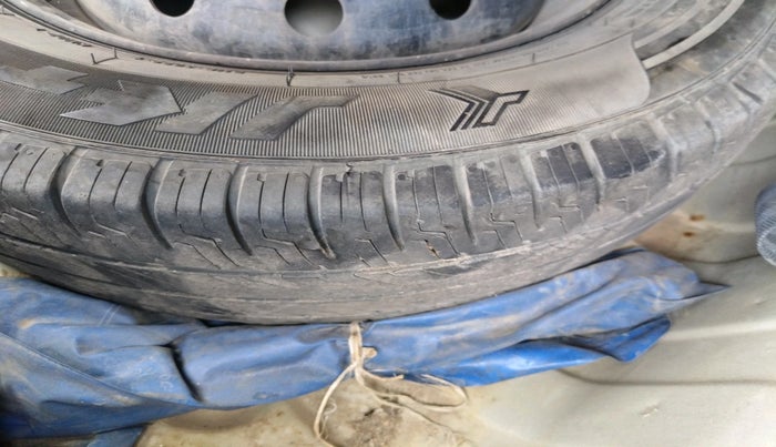 2013 Maruti Alto 800 LXI, Petrol, Manual, 1,46,408 km, tyre