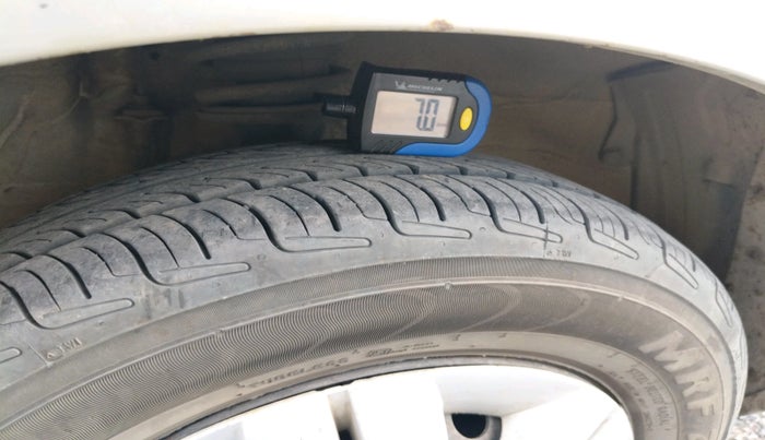 2013 Maruti Alto 800 LXI, Petrol, Manual, 1,46,408 km, tyre