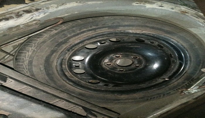 2014 Volkswagen Polo COMFORTLINE 1.2L, Diesel, Manual, 81,679 km, tyre