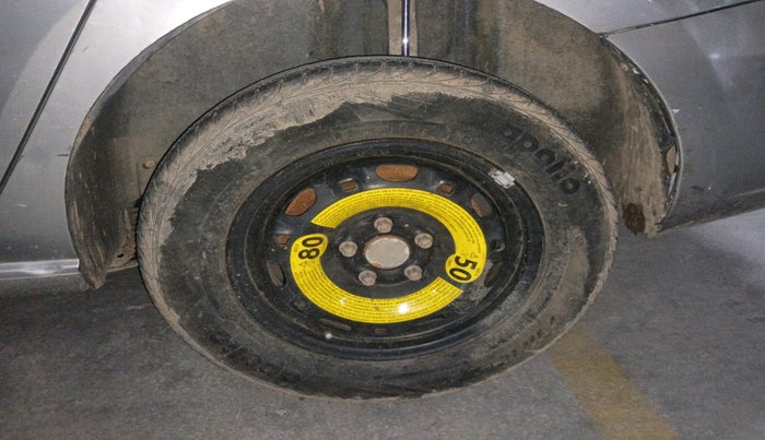 2015 Skoda Rapid 1.5 TDI CR AMBITION WITH ALLOY, Diesel, Manual, 2,09,444 km, tyre