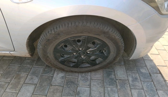 2016 Hyundai Elite i20 MAGNA 1.4 CRDI, Diesel, Manual, 1,46,018 km, tyre