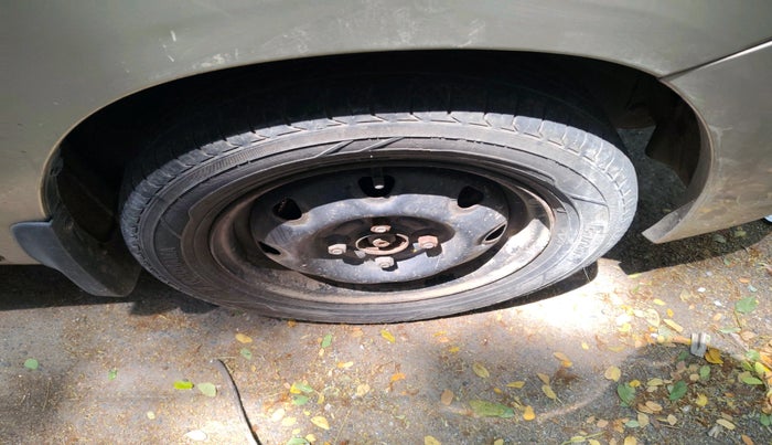 2011 Maruti Zen Estilo VXI, Petrol, Manual, 72,270 km, tyre