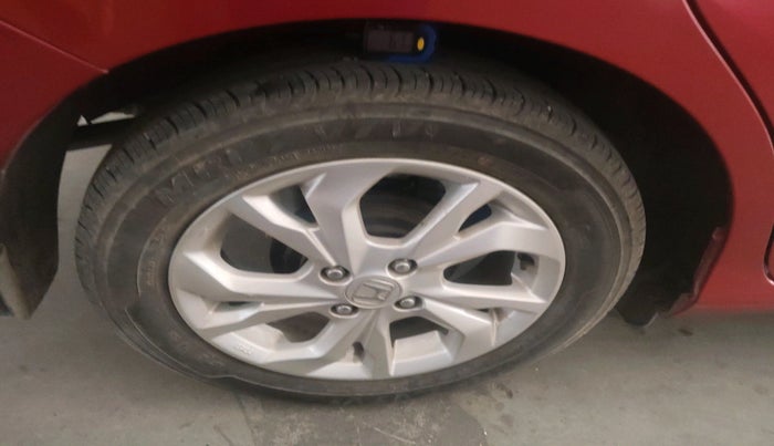 2021 Honda Amaze 1.2L I-VTEC VX, Petrol, Manual, 12,066 km, tyre