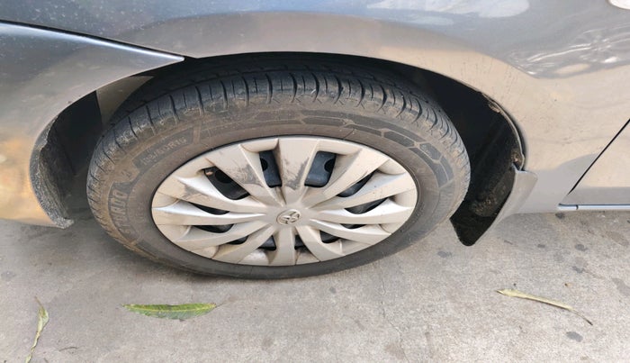 2013 Toyota Etios G SP, Petrol, Manual, 70,762 km, tyre