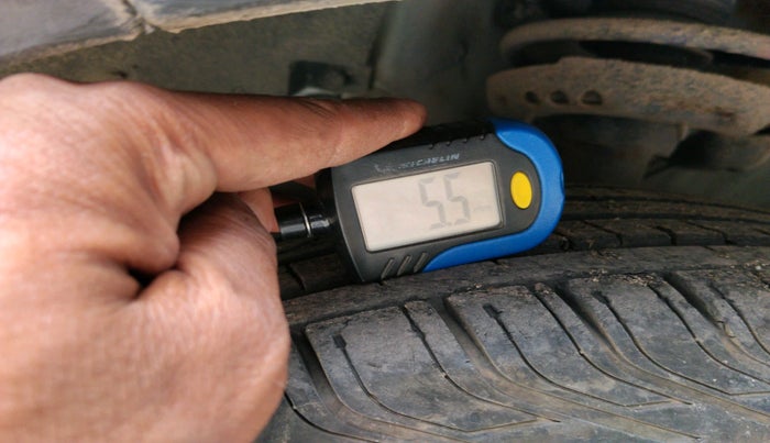 2019 Hyundai VENUE SX PLUS 1.0 TURBO DCT, Petrol, Automatic, 63,629 km, tyre