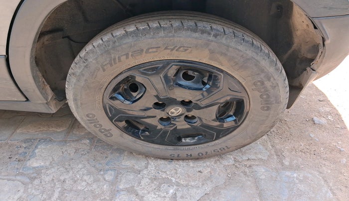 2022 Tata PUNCH PURE MT, Petrol, Manual, 49,706 km, tyre