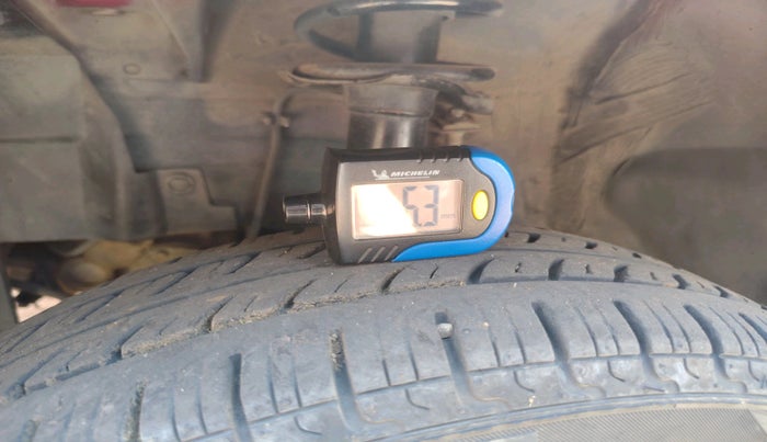 2018 Datsun Go T, CNG, Manual, 66,139 km, tyre