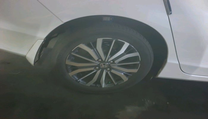 2018 Honda City 1.5L I-VTEC VX CVT, Petrol, Automatic, 68,473 km, tyre