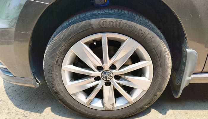 2016 Volkswagen Ameo HIGHLINE1.5L, Diesel, Manual, 1,85,449 km, tyre