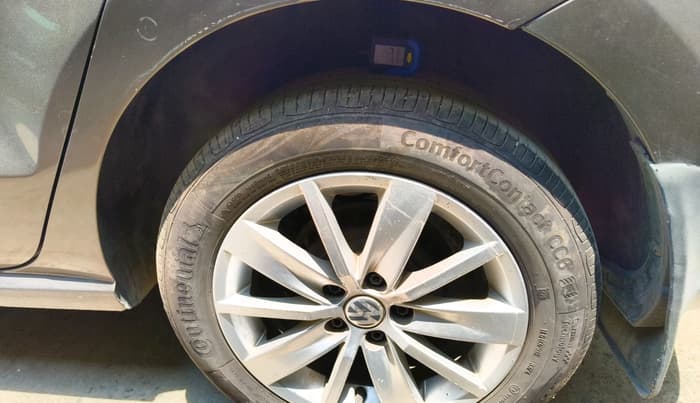 2016 Volkswagen Ameo HIGHLINE1.5L, Diesel, Manual, 1,85,449 km, tyre