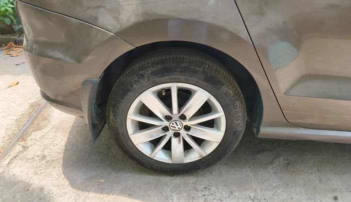 2016 Volkswagen Ameo HIGHLINE1.5L, Diesel, Manual, 1,85,449 km, tyre
