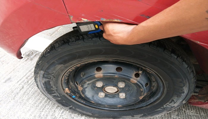 2015 Maruti Alto 800 LXI CNG, CNG, Manual, 1,18,300 km, tyre