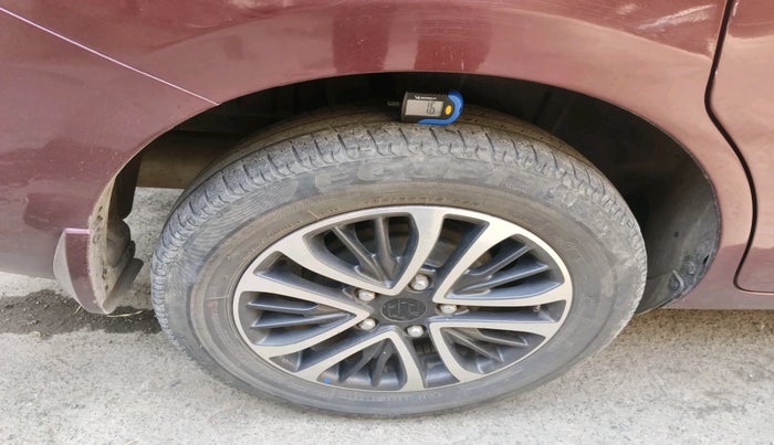 2022 Maruti Ertiga ZXI+ AT SHVS, Petrol, Automatic, 29,996 km, tyre