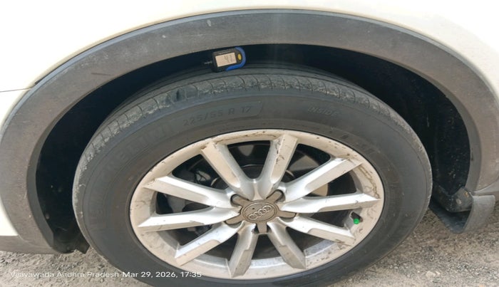 2012 Audi Q3 2.0 TDI QUATTRO, Diesel, Automatic, 1,32,816 km, tyre