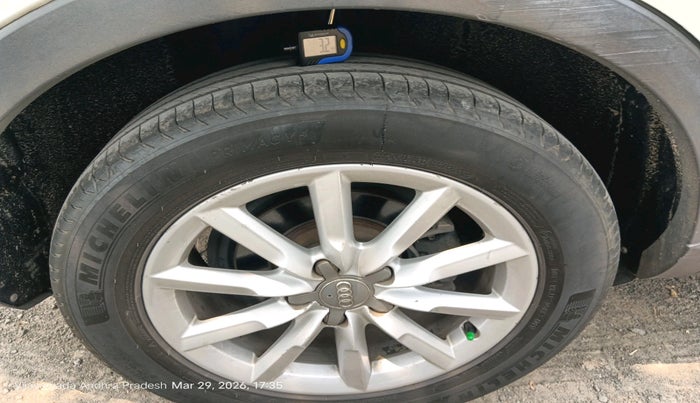 2012 Audi Q3 2.0 TDI QUATTRO, Diesel, Automatic, 1,32,816 km, tyre