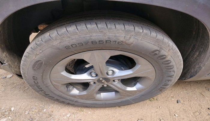 2021 KIA SELTOS HTK PLUS 1.5 IMT, Petrol, Manual, 43,268 km, tyre