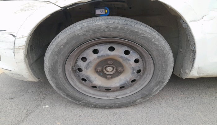 2014 Maruti Swift VDI, Diesel, Manual, 99,318 km, tyre