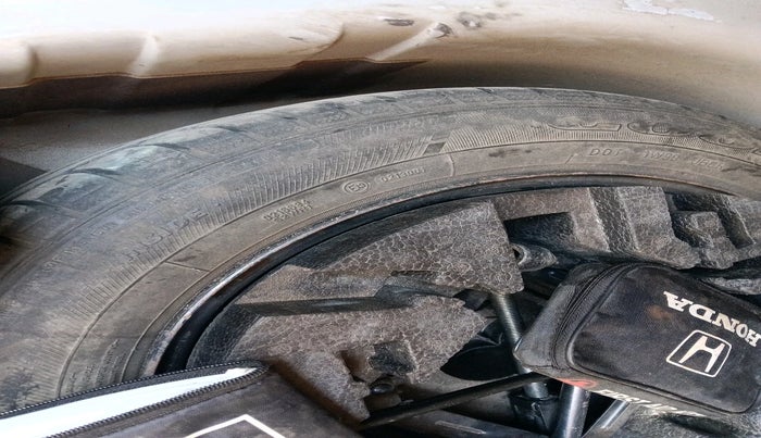 2016 Skoda Rapid 1.5 TDI CR STYLE PLUS AT, Diesel, Automatic, 1,16,753 km, tyre