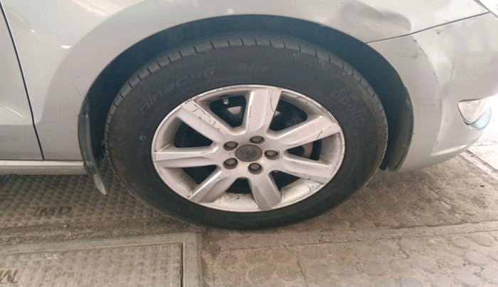 2016 Skoda Rapid 1.5 TDI CR STYLE PLUS AT, Diesel, Automatic, 1,16,753 km, tyre