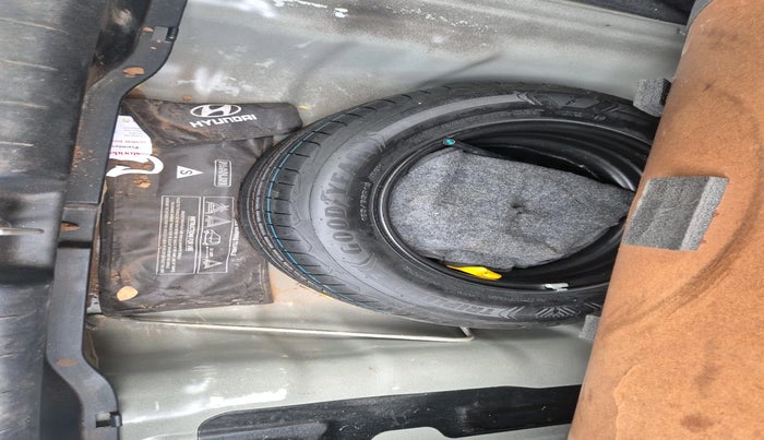 2023 Hyundai Verna SX(O) 1.5 MPI IVT , Petrol, Automatic, 24,785 km, tyre