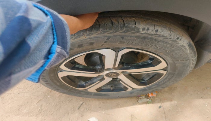 2021 Tata NEXON XZA PLUS SUNROOF PETROL, Petrol, Automatic, 55,405 km, tyre