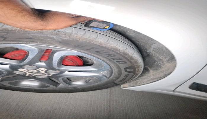 2018 Hyundai Elite i20 ASTA 1.2 (O), Petrol, Manual, 1,27,536 km, tyre