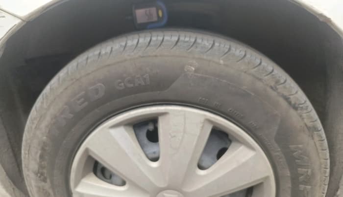 2011 Maruti Swift Dzire VXI, Petrol, Manual, 37,231 km, tyre