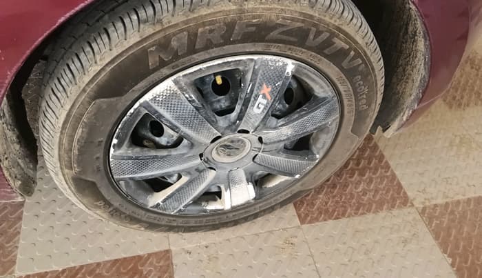 2016 Hyundai Grand i10 MAGNA 1.2 KAPPA VTVT, Petrol, Manual, 1,04,077 km, tyre