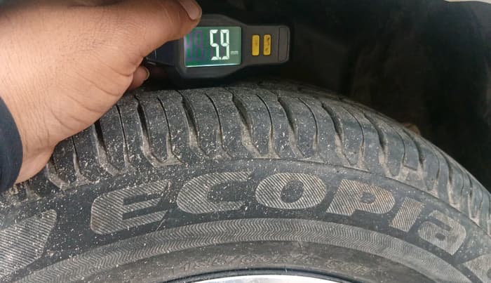 2022 Maruti Ertiga   VXI (O) CNG, CNG, Manual, 86,342 km, tyre