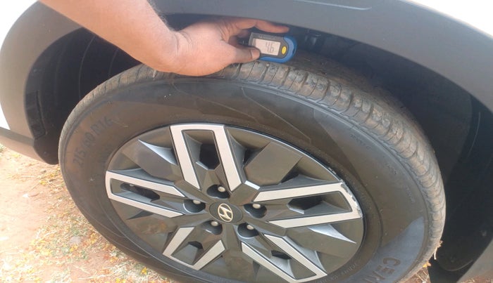 2024 Hyundai VENUE S (O) 1.0 Turbo Petrol DCT, Petrol, Automatic, 17,826 km, tyre