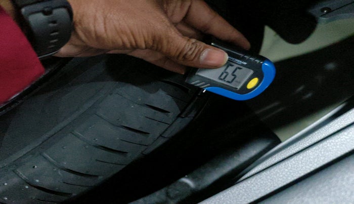 2025 Hyundai Creta E 1.5 PETROL, Petrol, Manual, 2,086 km, tyre