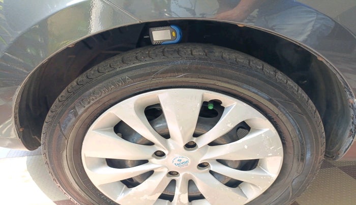 2015 Tata Zest XMA F-TRONIC DIESEL, Diesel, Automatic, 1,52,966 km, tyre