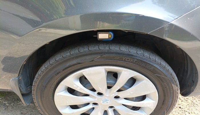 2015 Tata Zest XMA F-TRONIC DIESEL, Diesel, Automatic, 1,52,966 km, tyre