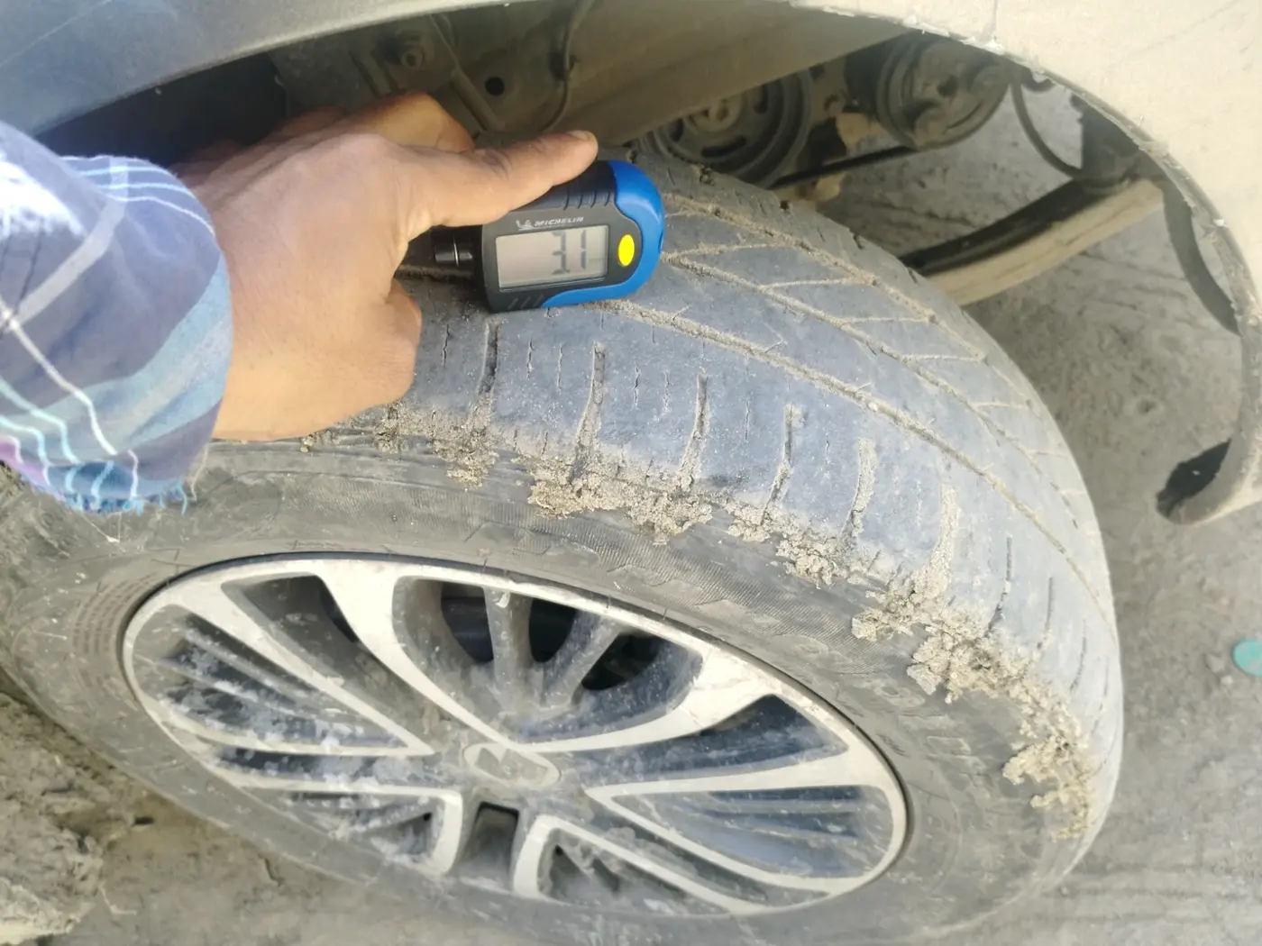 2022 Maruti Ertiga   VXI (O) CNG, CNG, Manual, 75,150 km, tyre