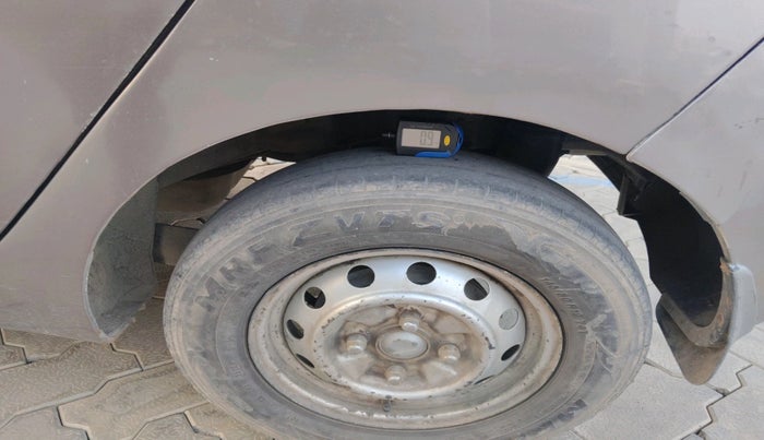 2013 Hyundai Eon D-LITE+, Petrol, Manual, 88,790 km, tyre