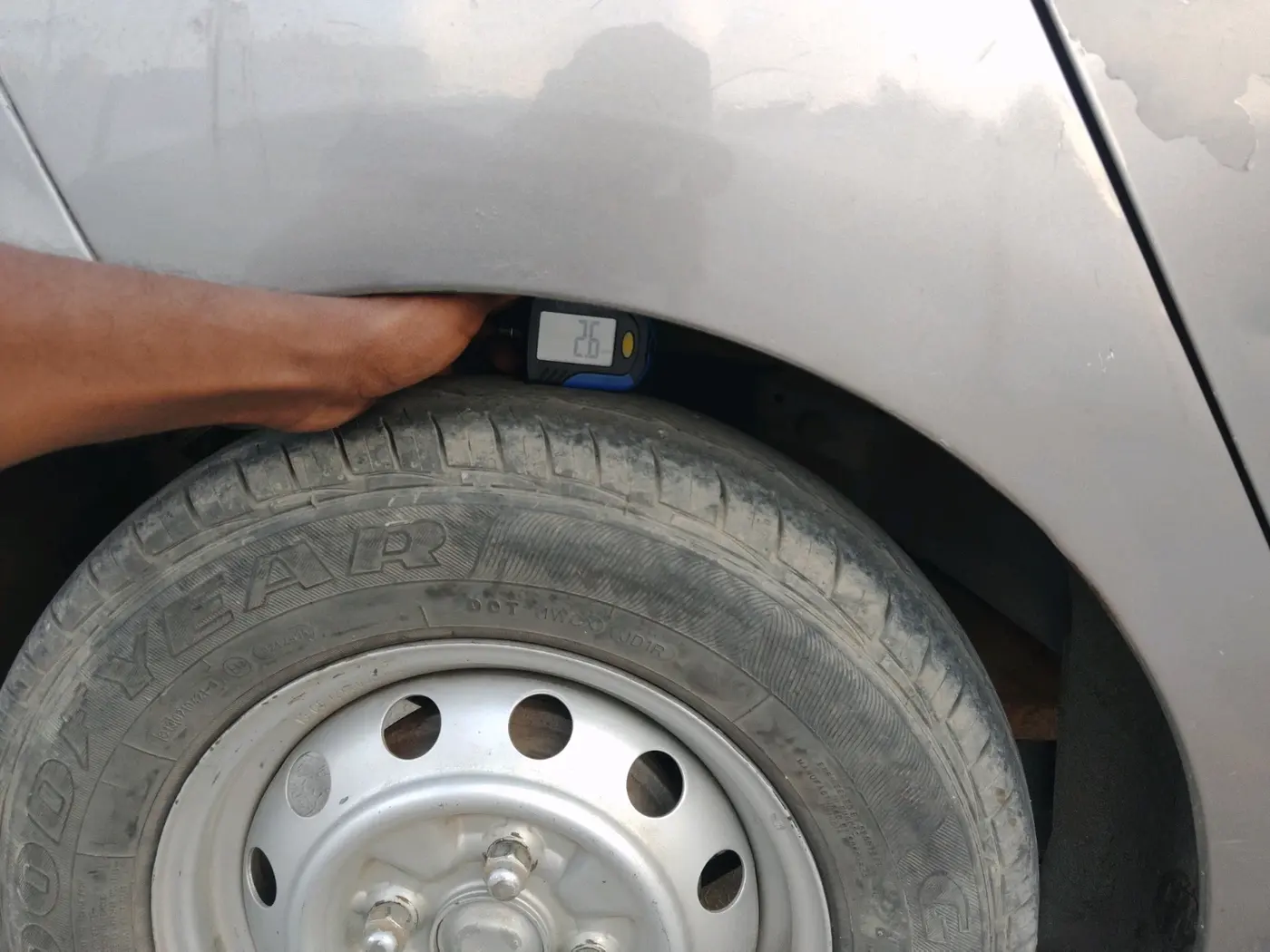 2013 Hyundai Eon D-LITE+, Petrol, Manual, 88,790 km, tyre