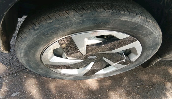 2023 Nissan MAGNITE XE, CNG, Manual, 28,272 km, tyre