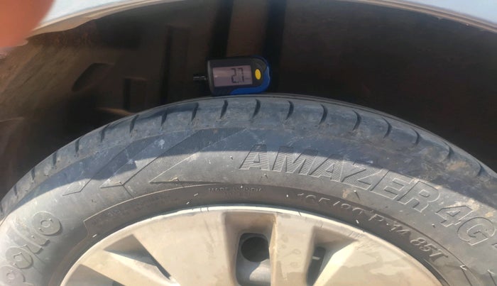 2013 Maruti Swift VXI, Petrol, Manual, 1,12,667 km, tyre