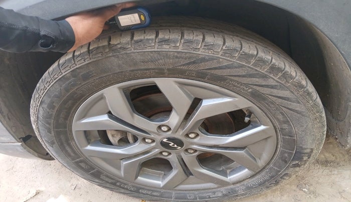 2023 KIA SELTOS  HTX 1.5 PETROL MT, Petrol, Manual, 16,021 km, tyre