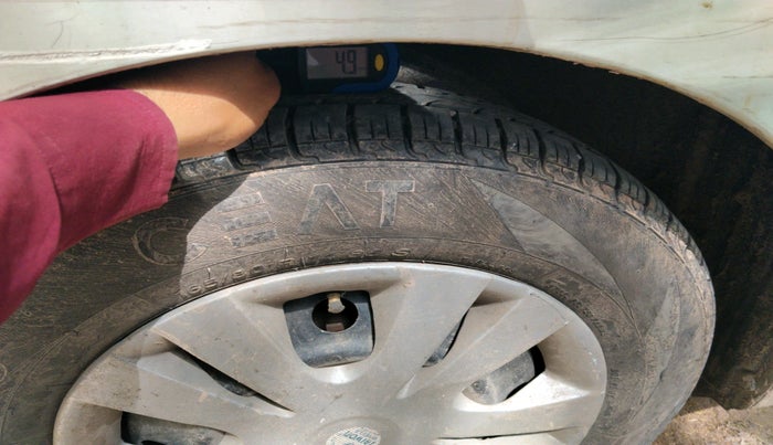 2011 Maruti Swift LXI, Petrol, Manual, 65,614 km, tyre