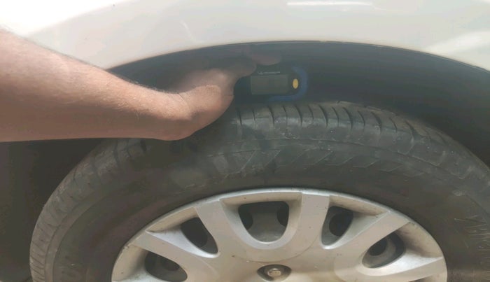 2010 Hyundai i20 MAGNA 1.2, Petrol, Manual, 1,19,036 km, tyre