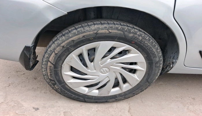 2022 Maruti Ertiga VXI SHVS, Petrol, Manual, 1,03,028 km, tyre