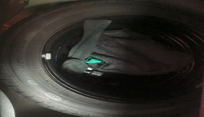 2015 Hyundai Elite i20 ASTA 1.2, Petrol, Manual, 68,935 km, tyre