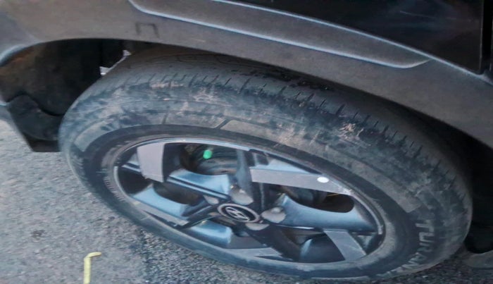 2020 Hyundai VENUE SX (O) 1.5 CRDI, Diesel, Manual, 1,52,456 km, tyre