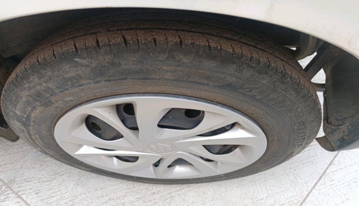 2023 Maruti Celerio VXI, CNG, Manual, 11,557 km, tyre