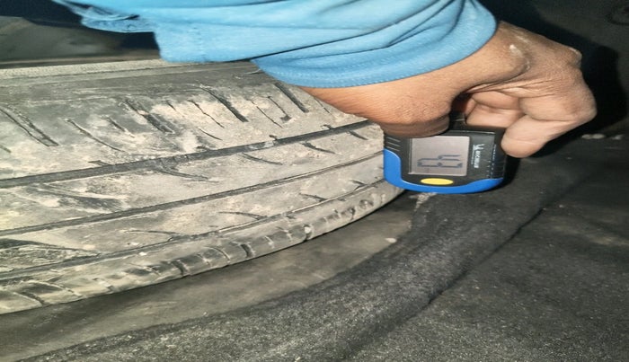 2018 Hyundai Grand i10 SPORTZ 1.2 KAPPA VTVT, CNG, Manual, 1,51,541 km, tyre